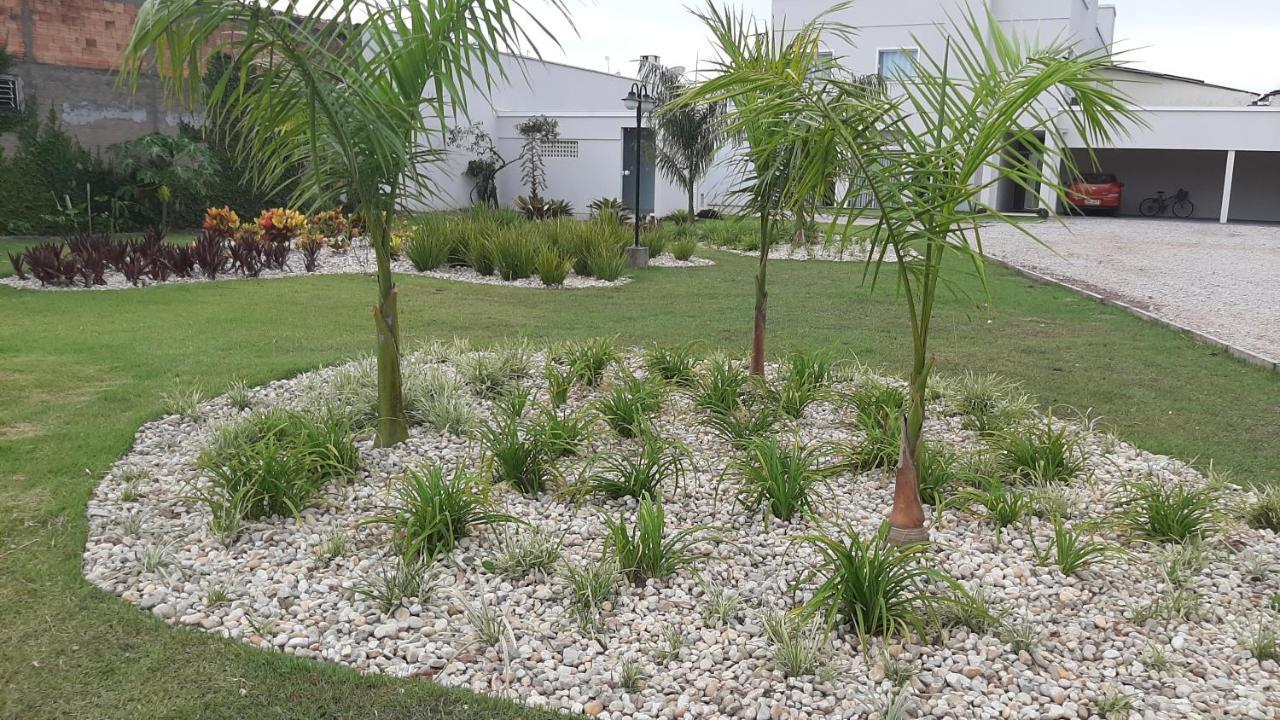 Excelente Sobrado Confortavel No Centro De Tijucas Proximo As Praias Eksteriør billede